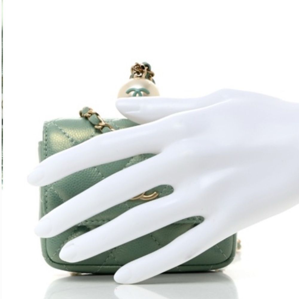 *CHANEL*โ2021 Iridescent Mint Green ๐Caviar๐ Quilted Pearl Micro WOC *NO TRADE* - Picture 10 of 12